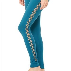 XS Interlace ALO Yoga pants in Legion Blue